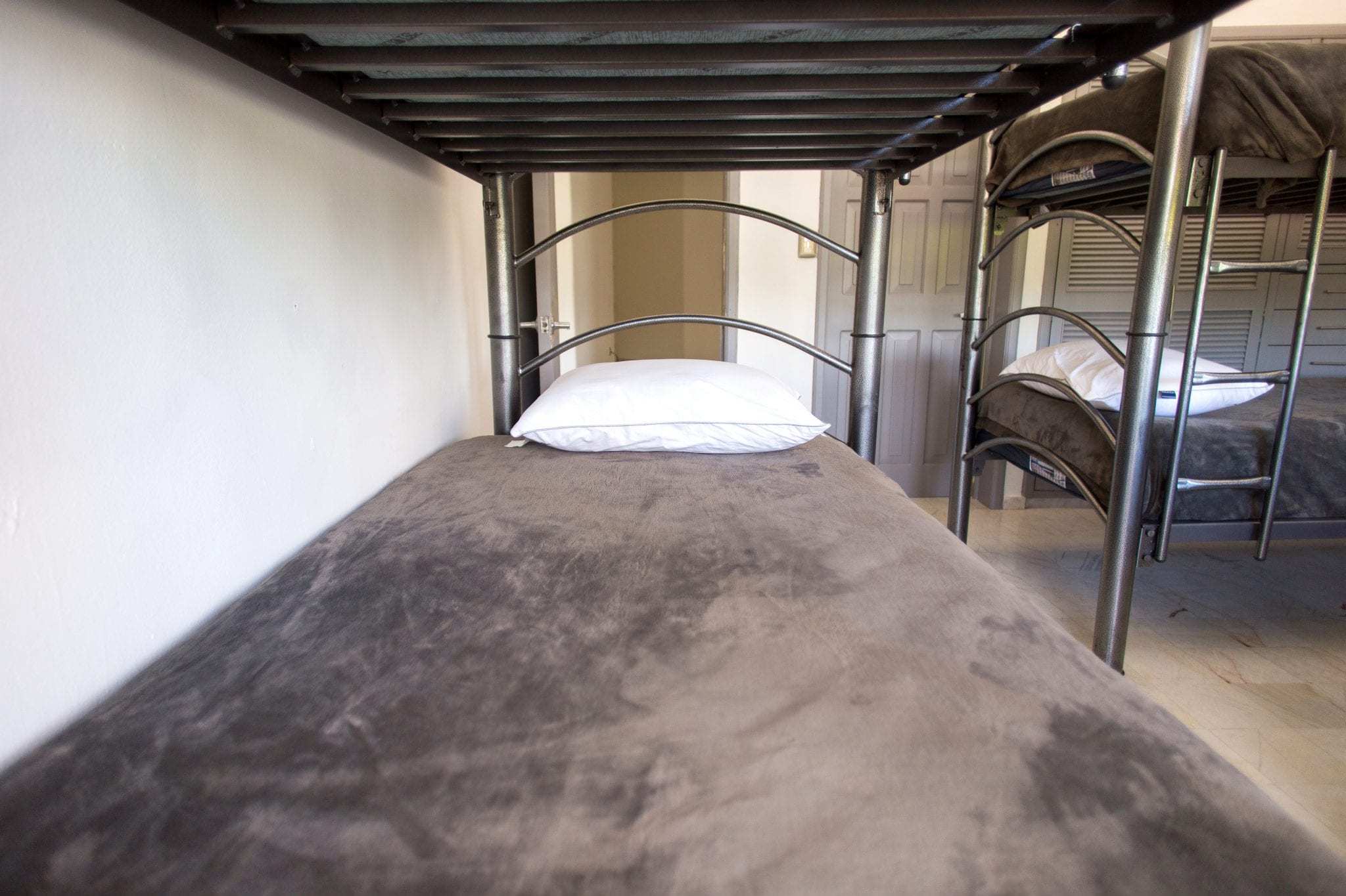 4 BR Trendy Waterfront Villa - Bedroom