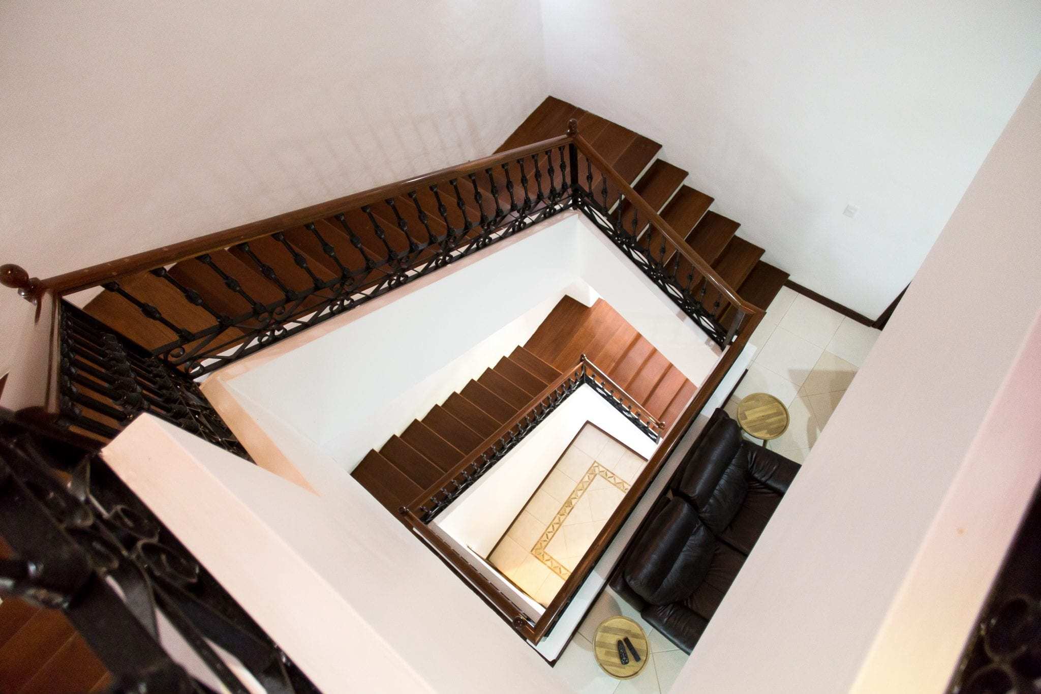 6 BR Mexican Mansion - Interior - Staircase