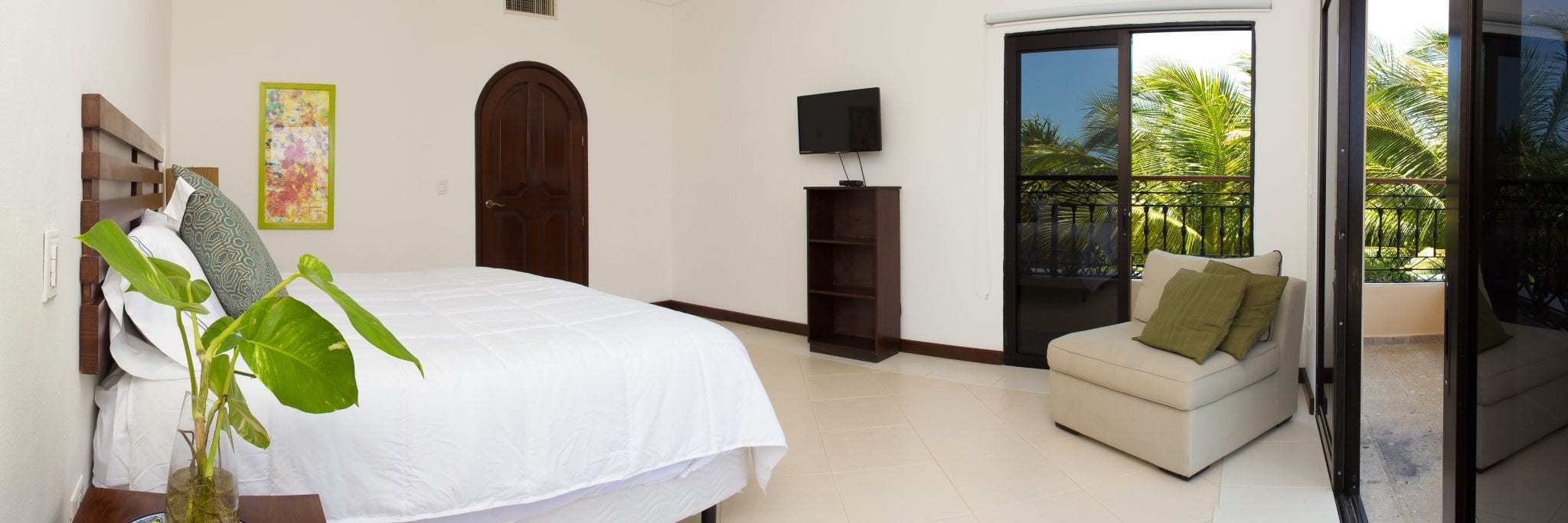 6 BR Mexican Mansion - Interior - Bedroom