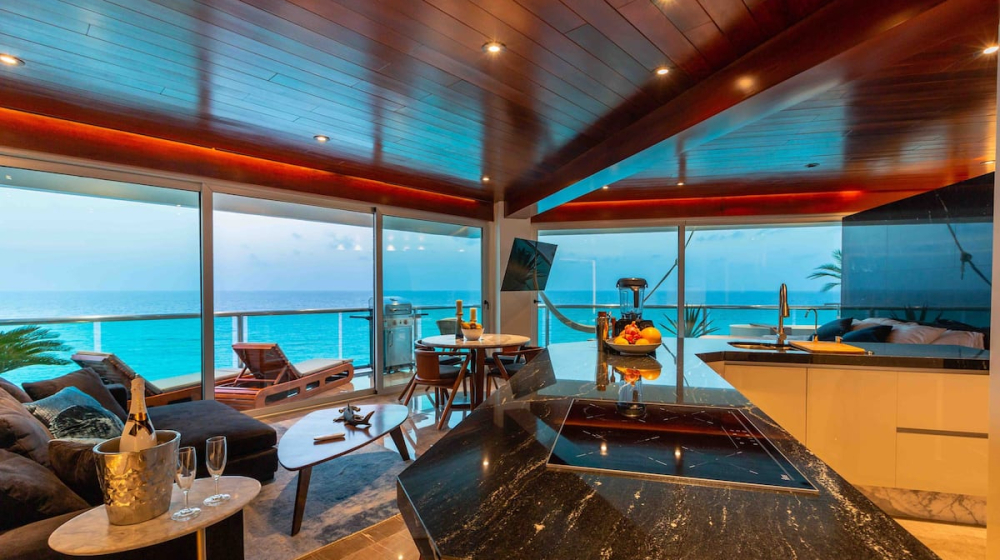 6 BR Mexican Mansion - Exterior - Pool